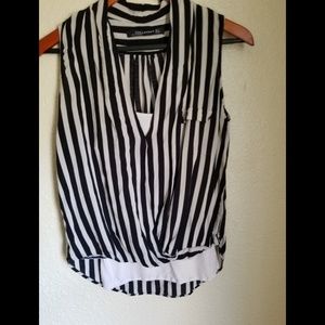 🖤Zara Black and white high low blouse 🖤